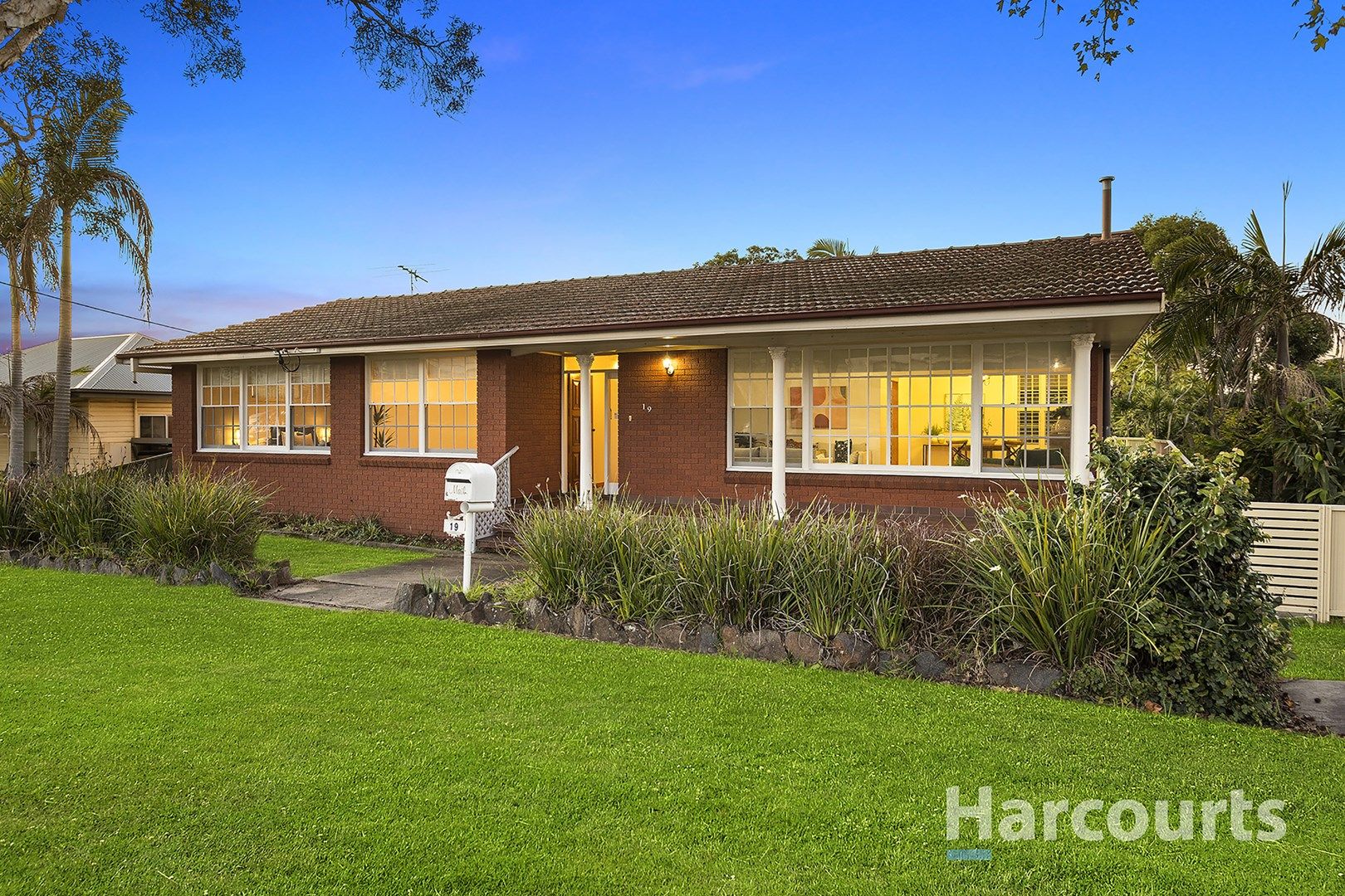 19 Fourth Street, Booragul NSW 2284, Image 0