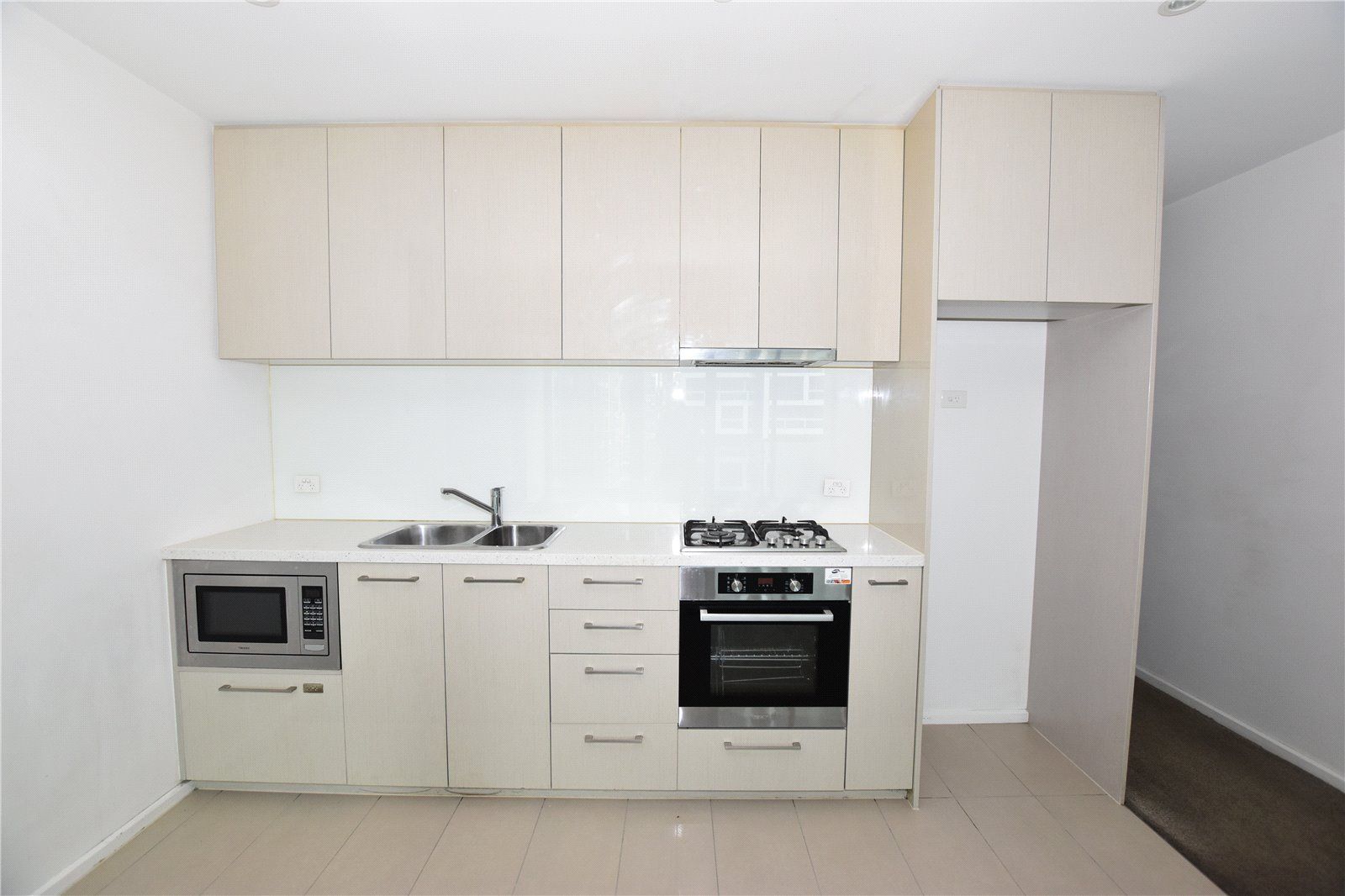 1303/618 Lonsdale Street, Melbourne VIC 3000 Apartment For Rent