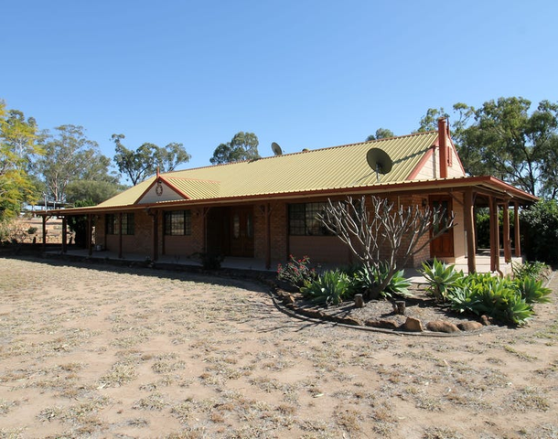 32 Willoughby Street, Willows QLD 4702