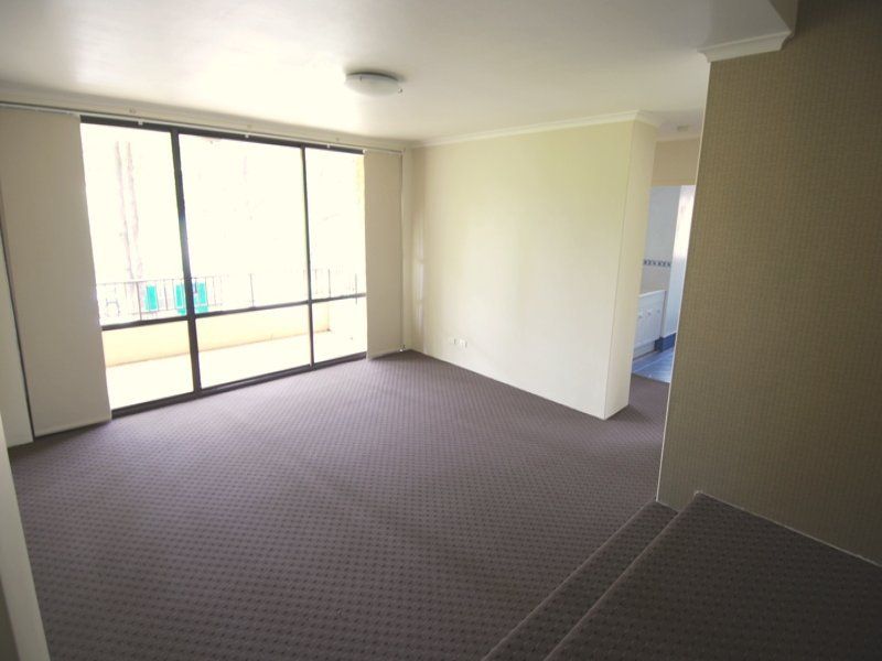 2 bedrooms Apartment / Unit / Flat in 4/44 Khartoum Road MACQUARIE PARK NSW, 2113