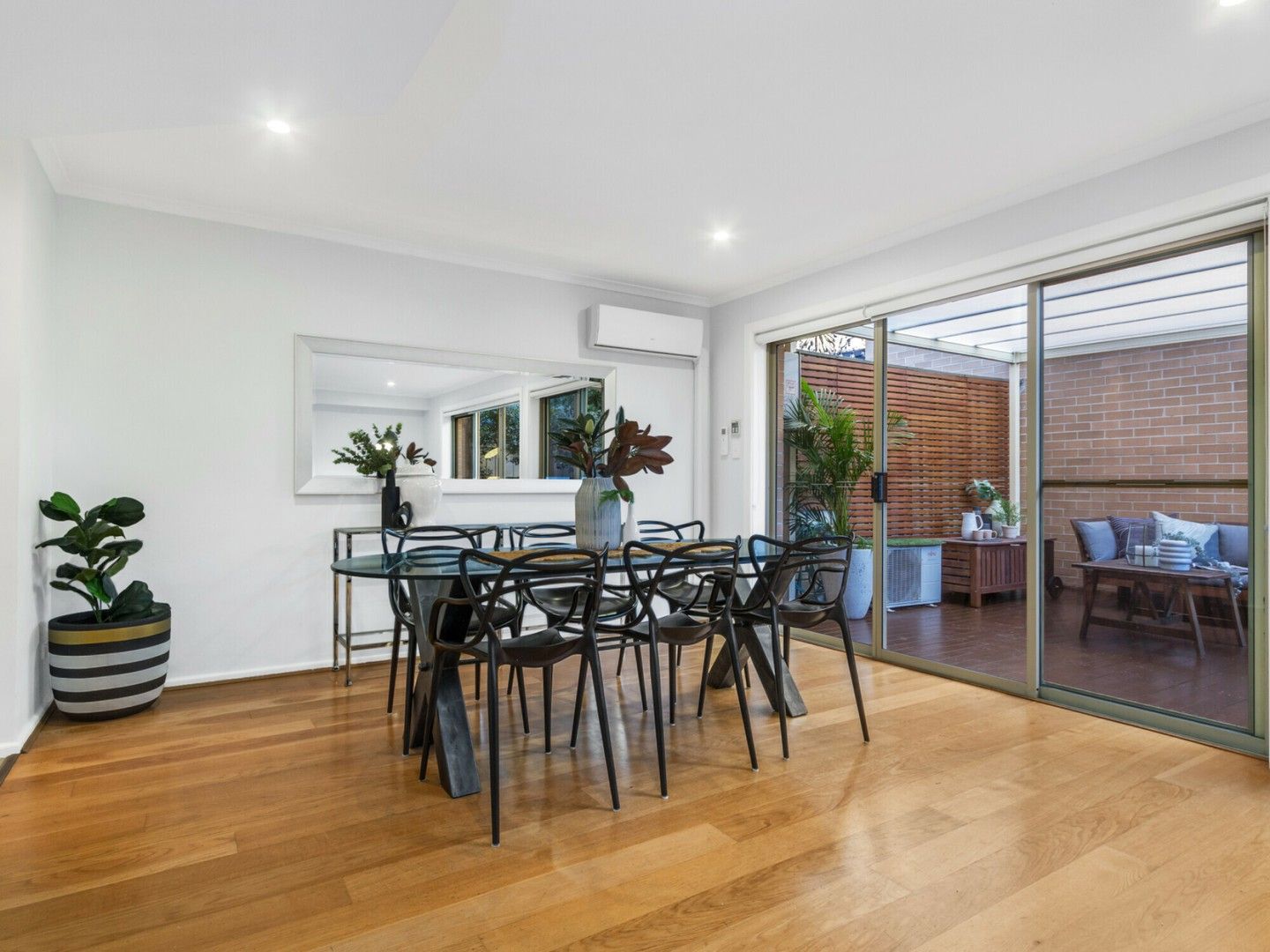 Unit 3/1 Huntington St, Crows Nest NSW 2065, Image 2