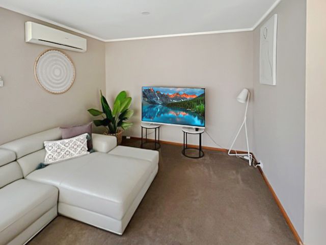9B Bluebonnet Cres, Coleambally NSW 2707, Image 1