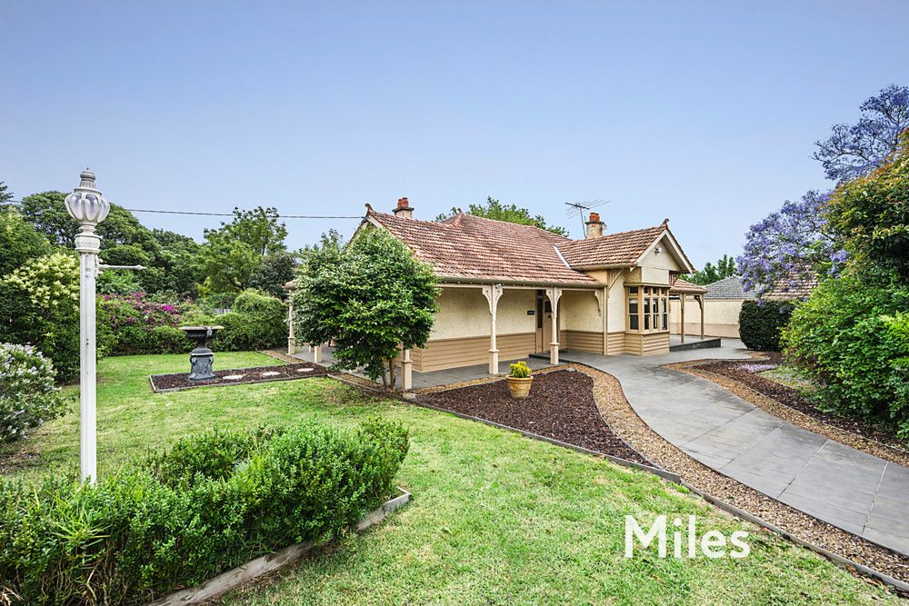 3 Magnolia Road, Ivanhoe VIC 3079 House For Rent 1,300 Domain