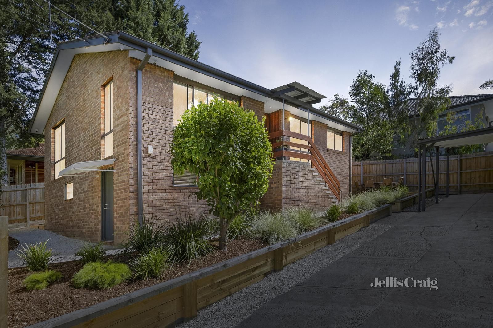 17 Woodland Grove, Briar Hill VIC 3088, Image 0