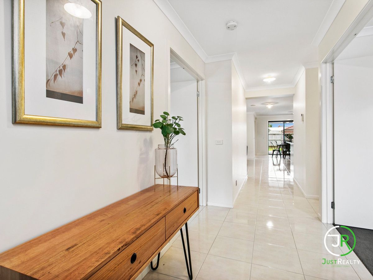 30 Flash Dan Drive, Cranbourne East VIC 3977, Image 0