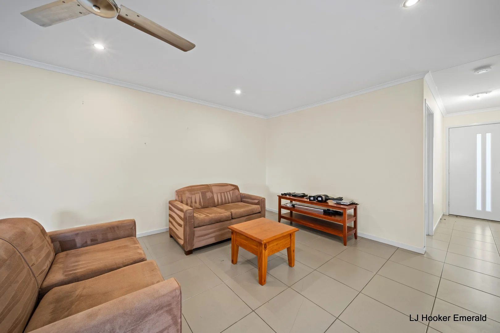 Additional image 6 of 10/15-17 Roberts Street, Emerald QLD 4720
