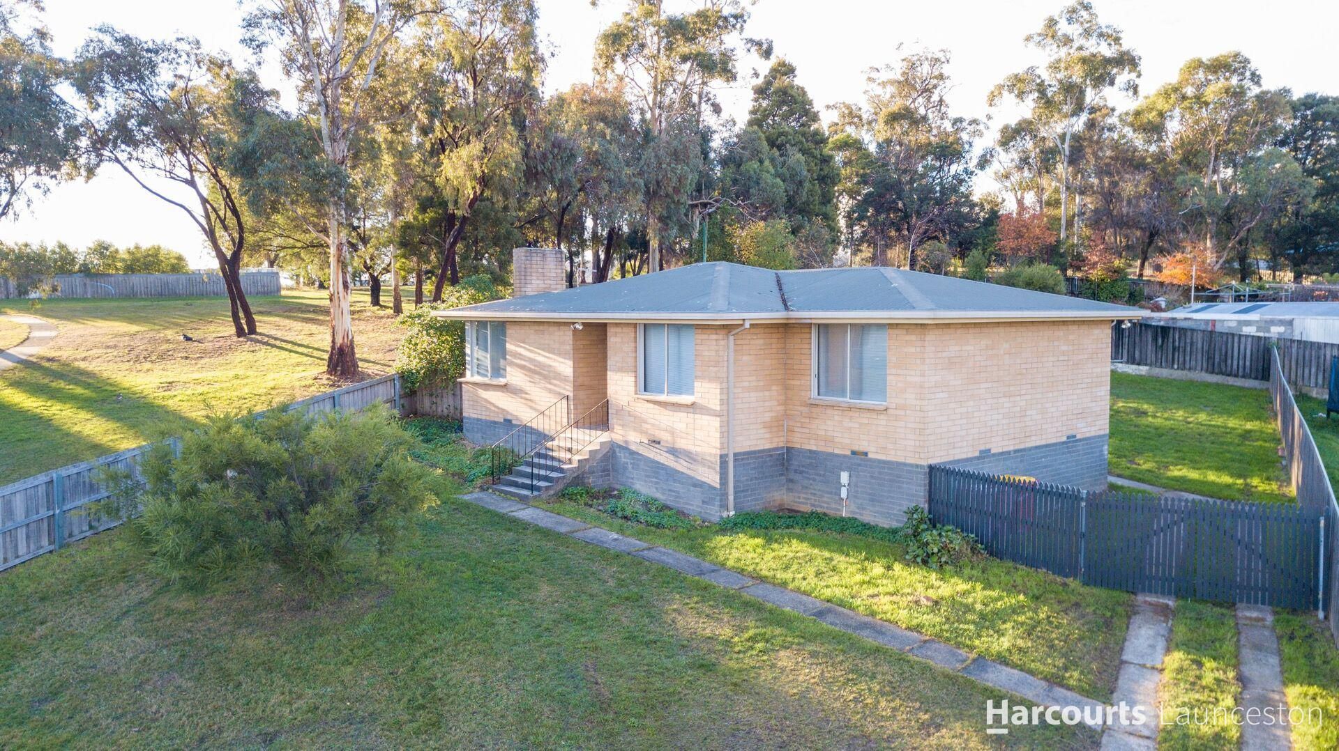 8 Emerald Place, Ravenswood TAS 7250, Image 0