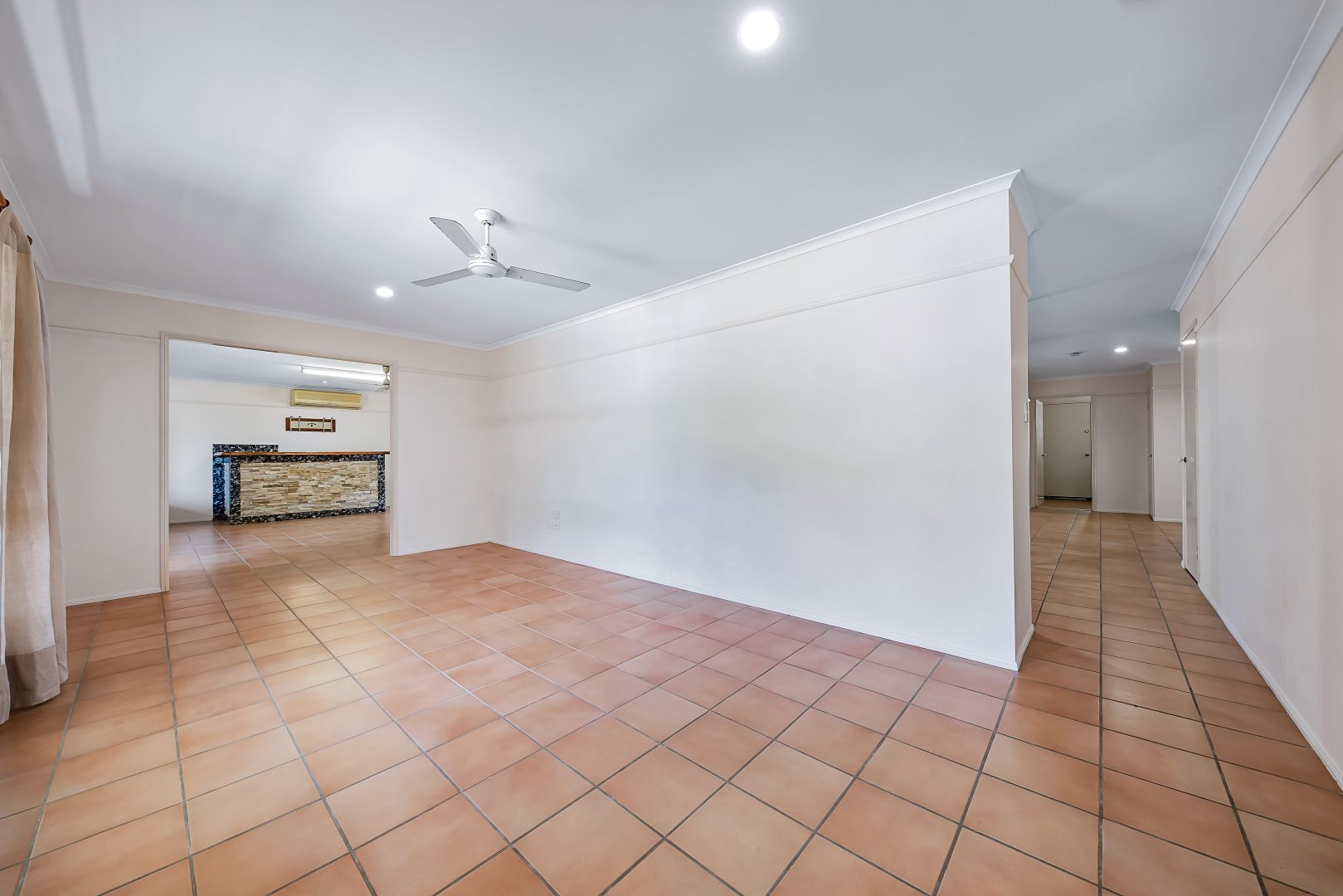 6 Kingfisher Terrace, Jubilee Pocket QLD 4802, Image 2