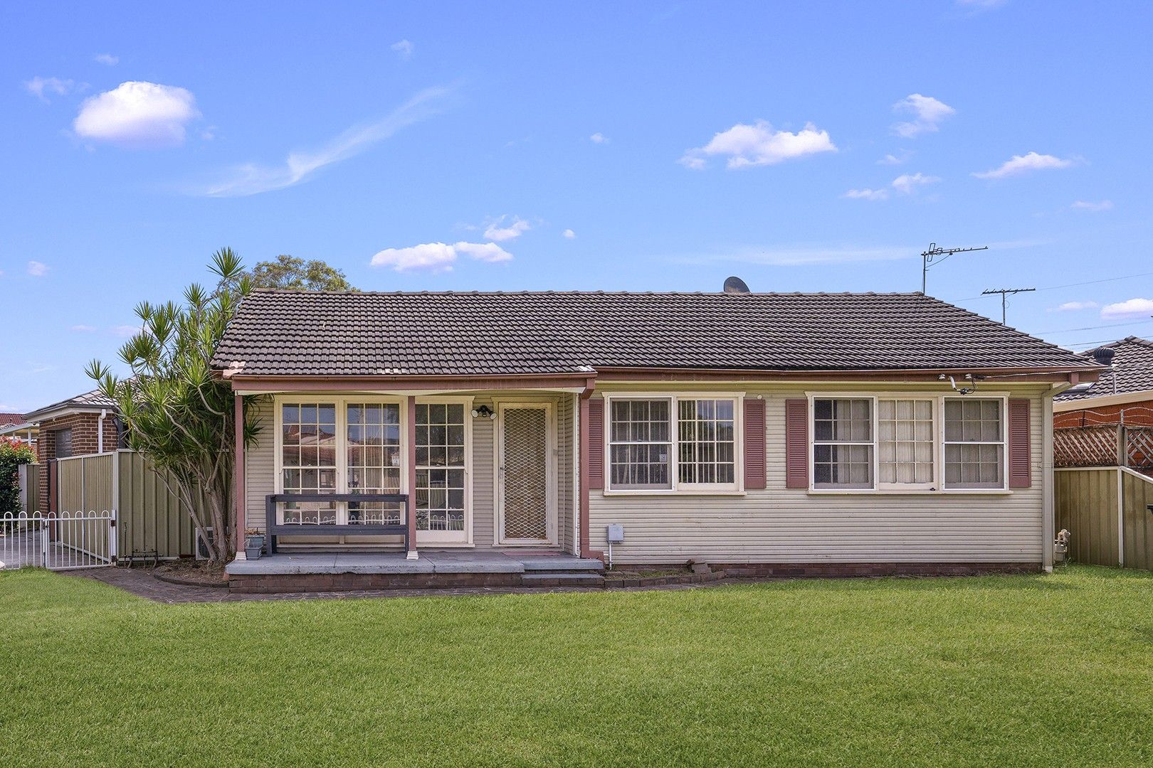 3 bedrooms House in 1 Vincent Avenue LIVERPOOL NSW, 2170