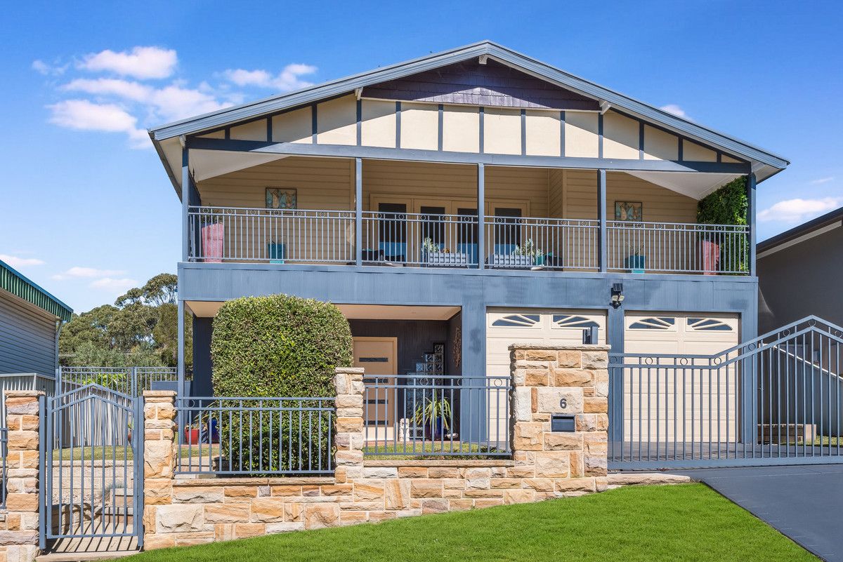 4 bedrooms House in 6 Curzon Avenue BATEAU BAY NSW, 2261