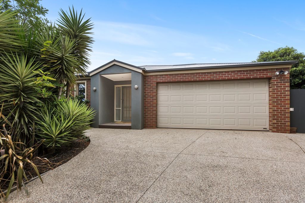 3 bedrooms House in 25 Bourbon Way WAURN PONDS VIC, 3216