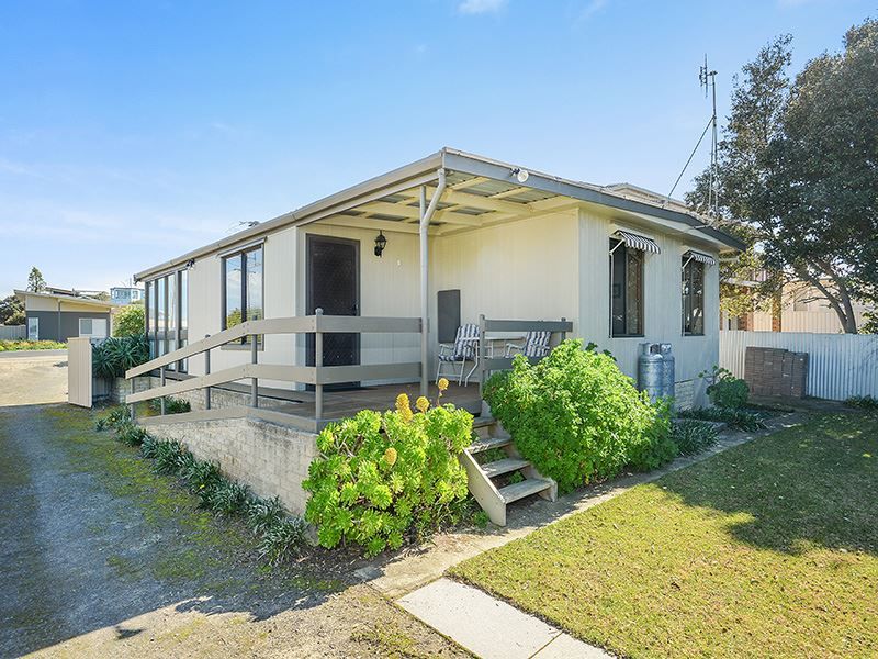 26 Beach Road, Goolwa South SA 5214, Image 0