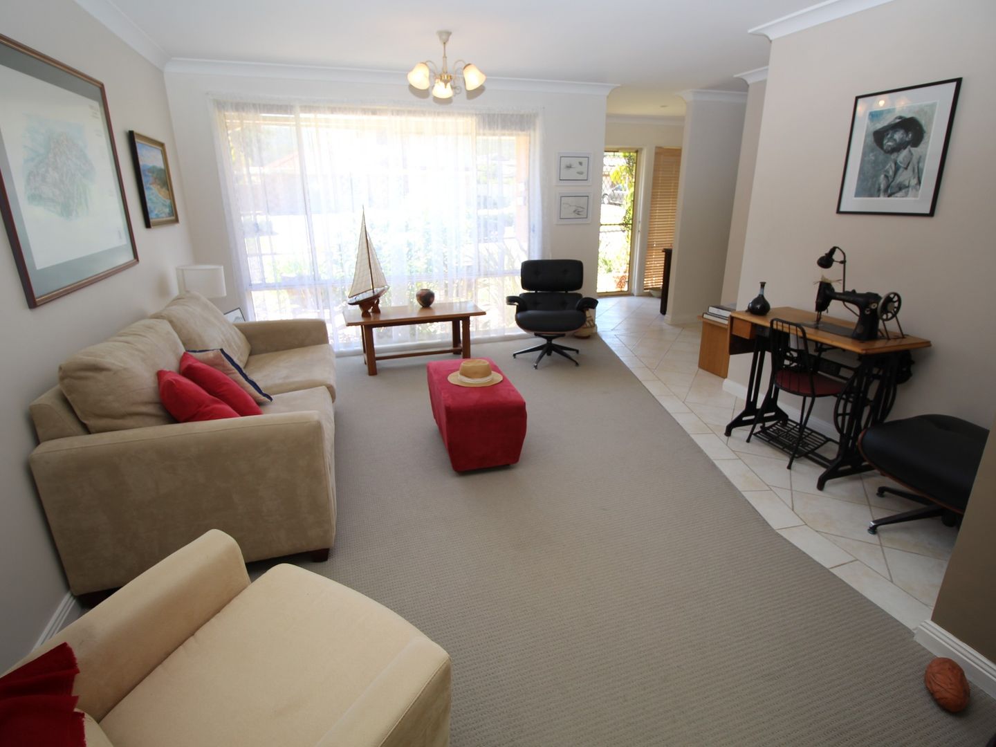 2 Sandpiper Place, Green Point NSW 2251, Image 2