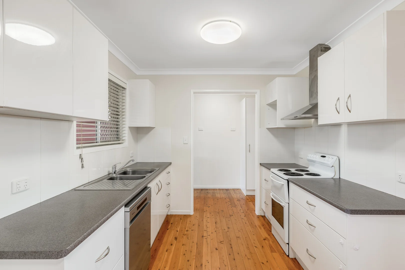 Additional image 8 of 10 Skoien Street, Harristown QLD 4350