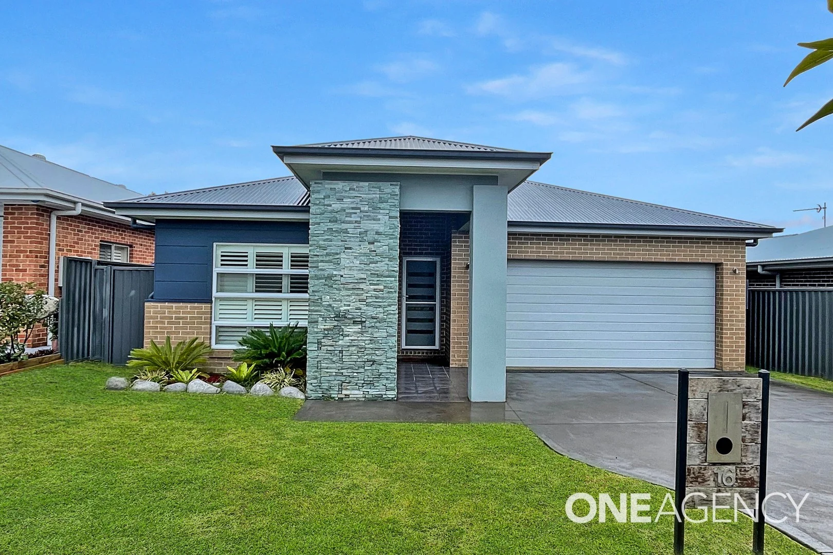 16 Trawler Street, Vincentia NSW 2540