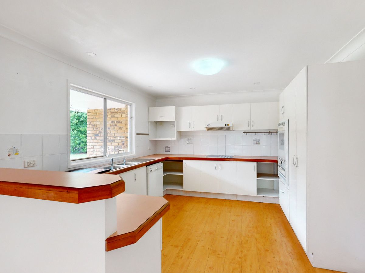 3 Stodtt Court, Meadowbrook QLD 4131 House For Rent 800 Domain