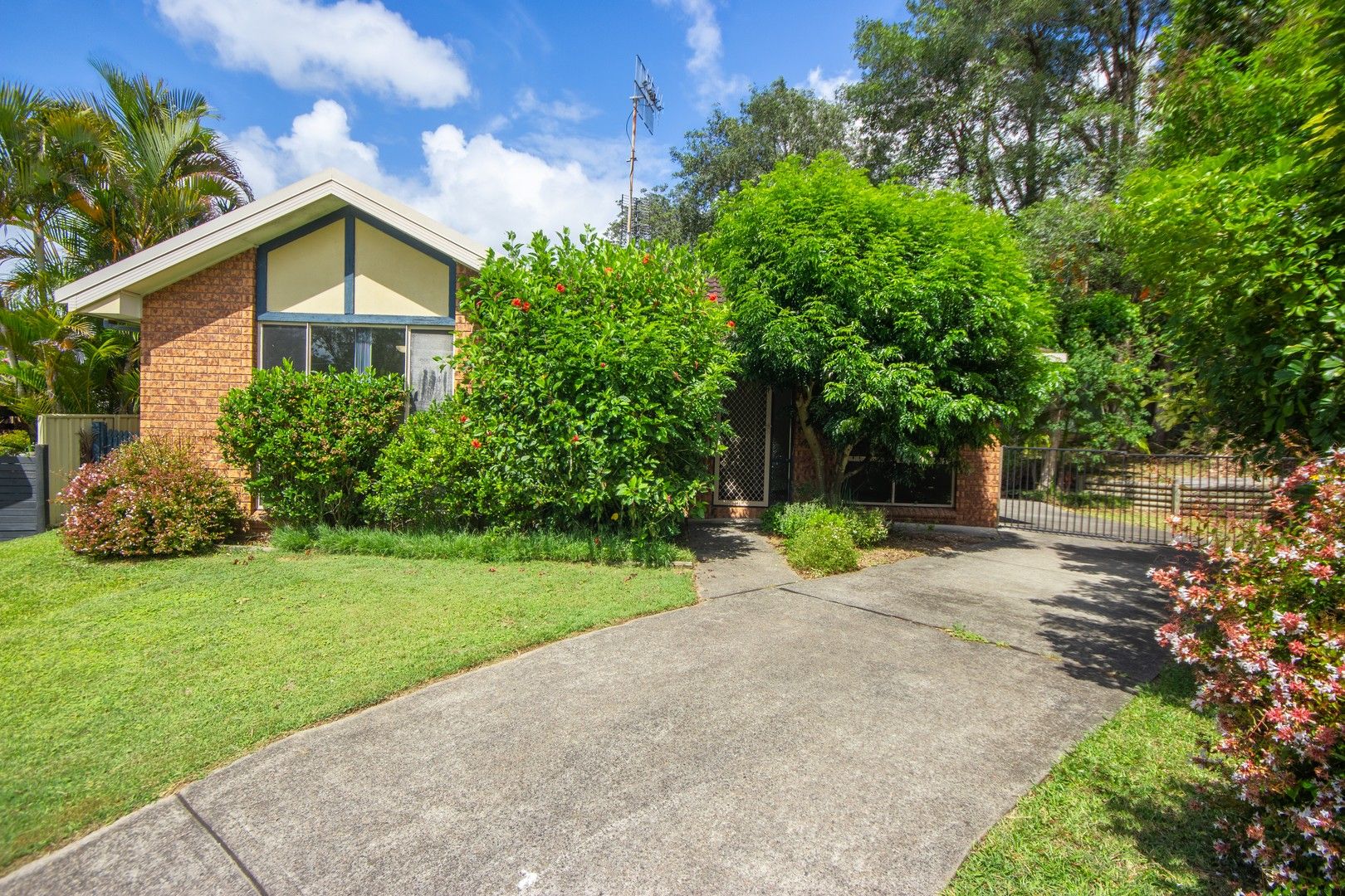 8 Glade Court, Glenning Valley NSW 2261, Image 0