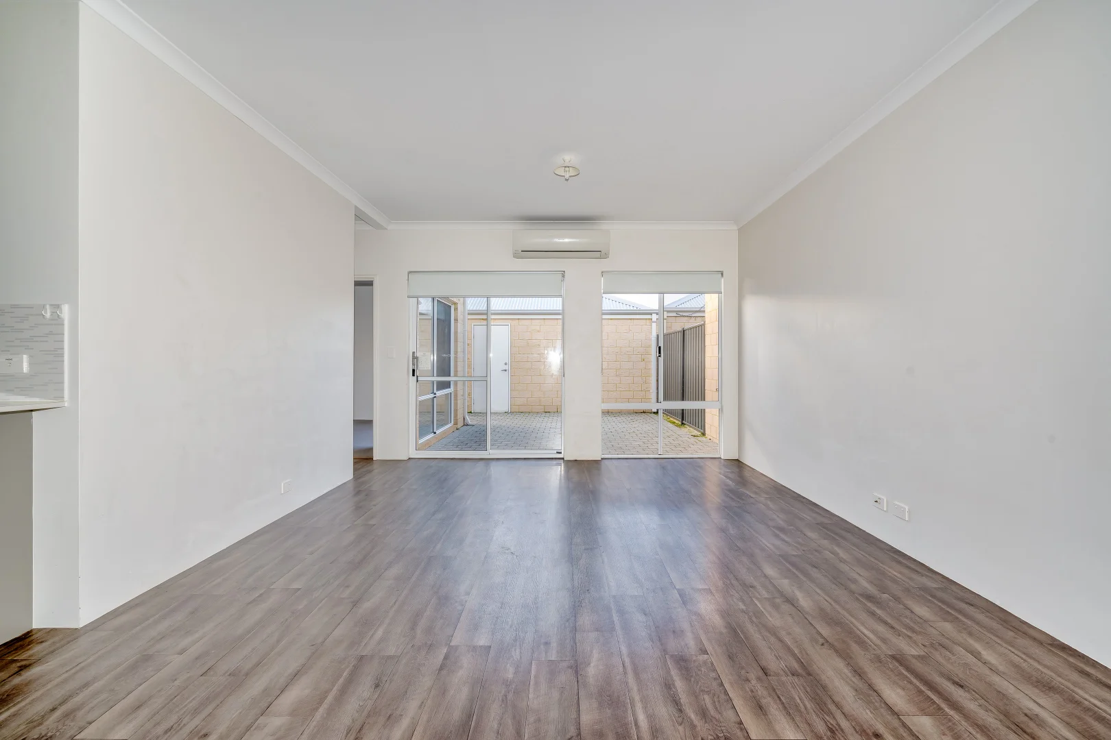 Additional image 10 of 255 Lake Valley Drive, Lakelands WA 6180