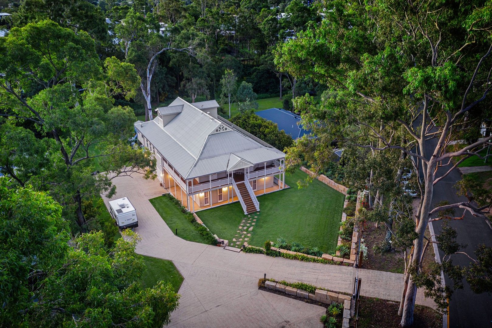 5 bedrooms House in 102 Soames Street EVERTON PARK QLD, 4053