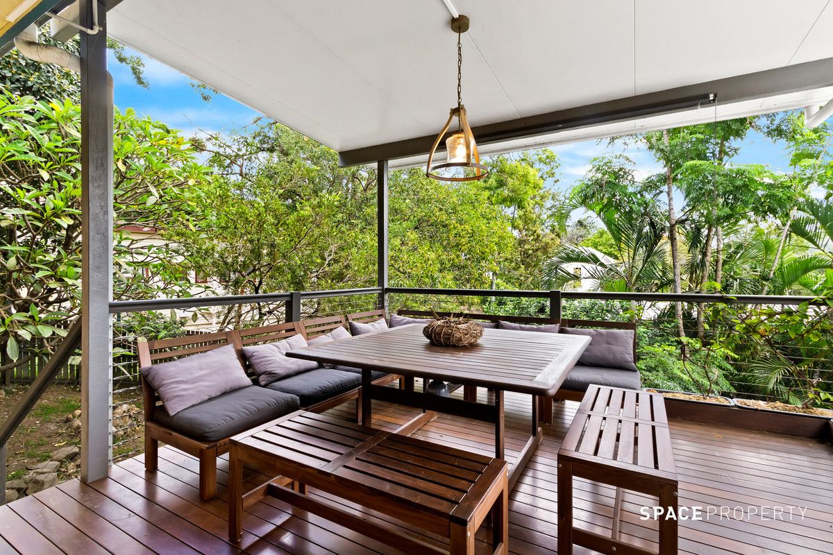 2 bedrooms Apartment / Unit / Flat in 3/31 Rosewood Street BARDON QLD, 4065