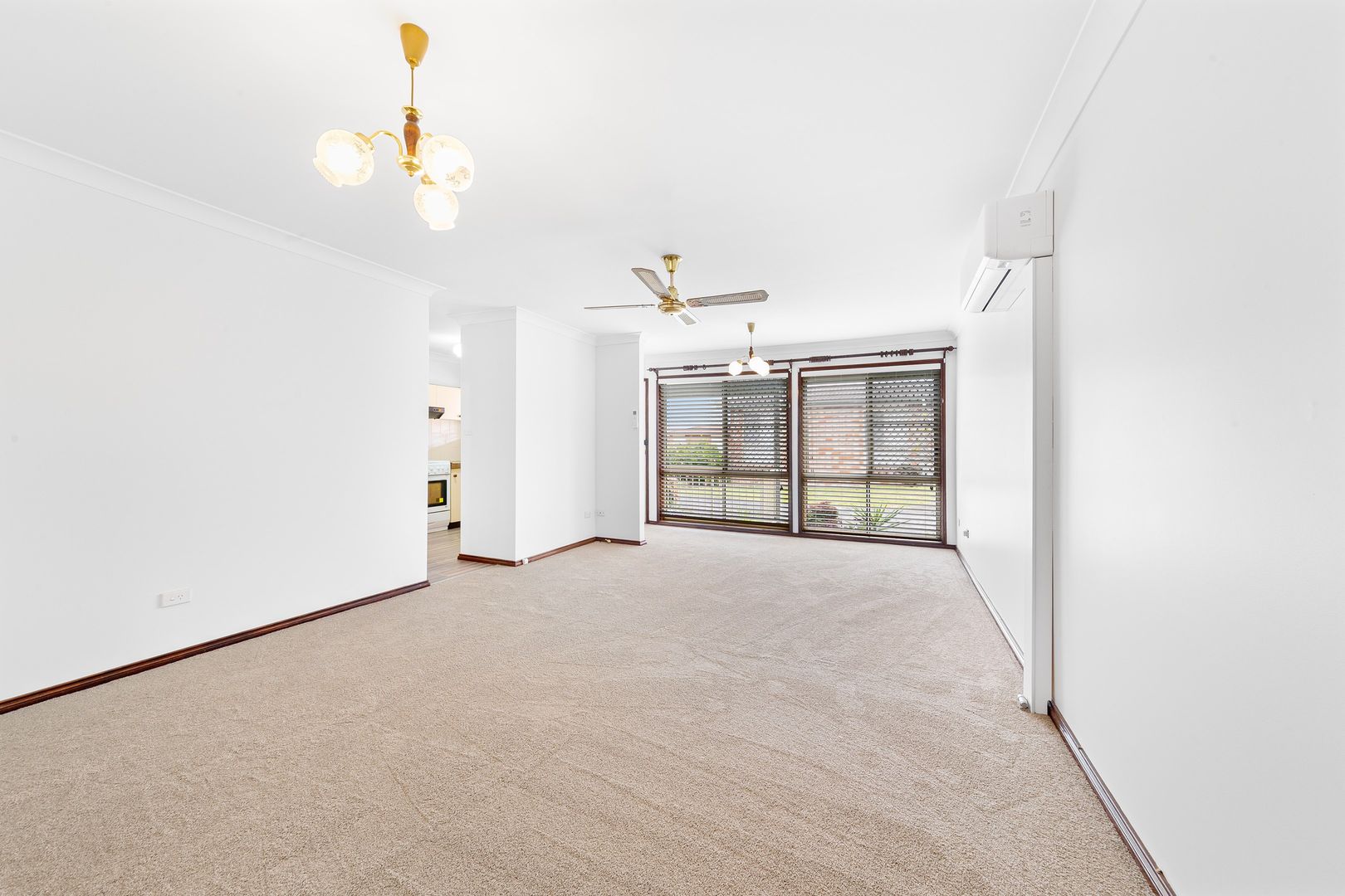 18 Gilbert Avenue, Gorokan NSW 2263, Image 1