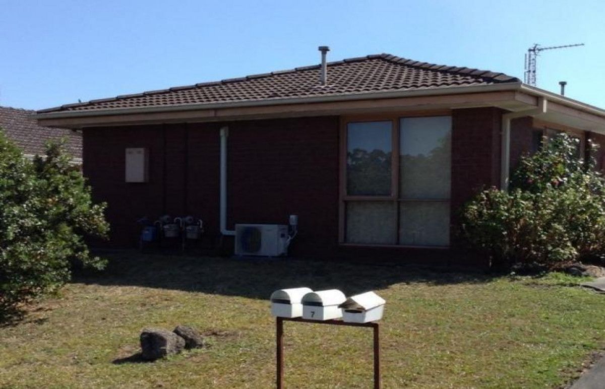 1 7 Stamford Street Newborough Vic 3825 Apartment For Rent