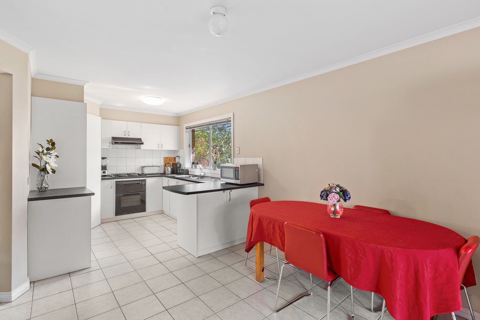 2/251 Forest Road, Boronia VIC 3155, Image 2