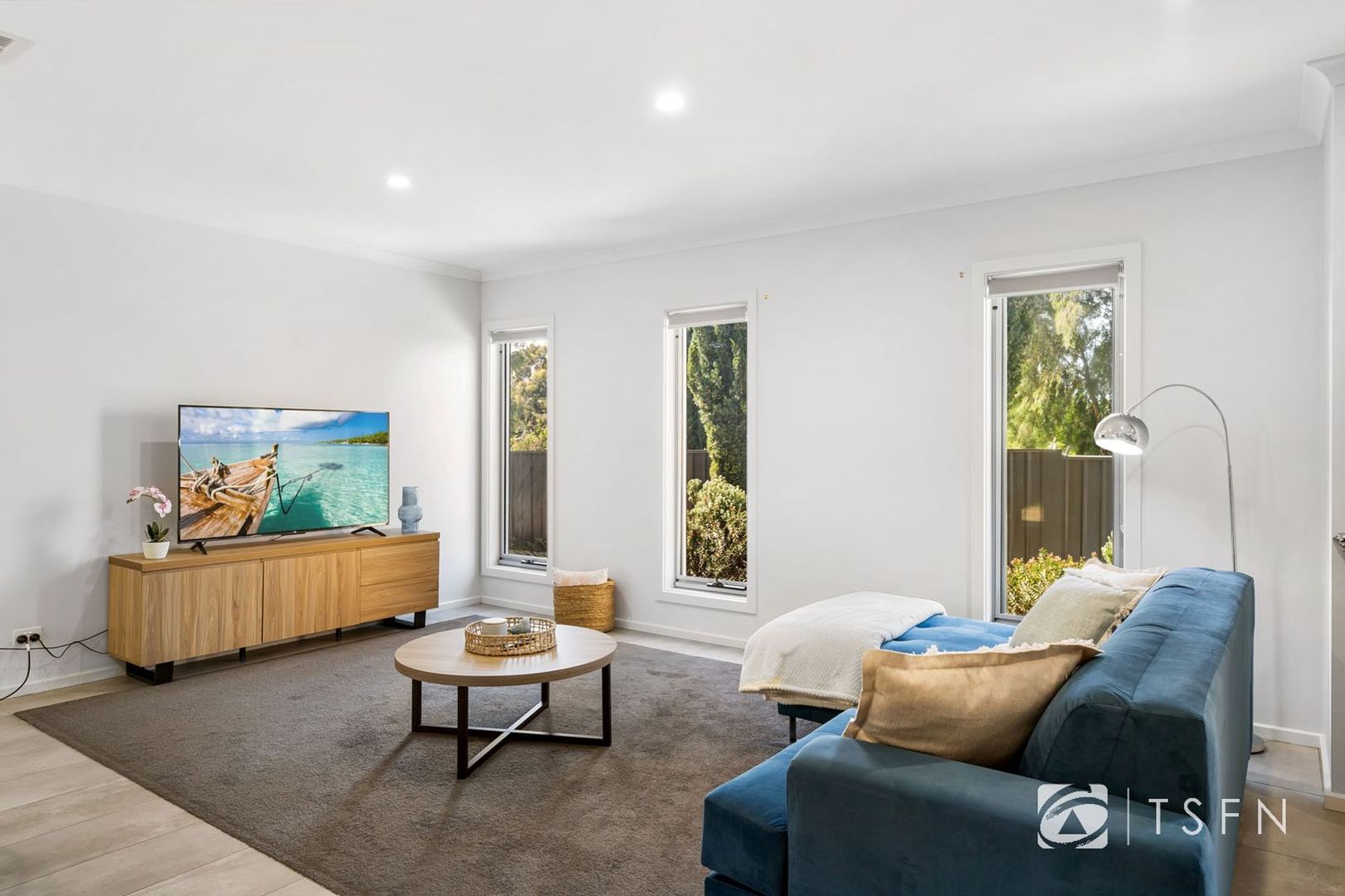 2/60A Honeysuckle Street, Ironbark VIC 3550, Image 1