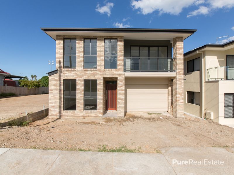 4 bedrooms House in 19A Parkdale Street KEDRON QLD, 4031