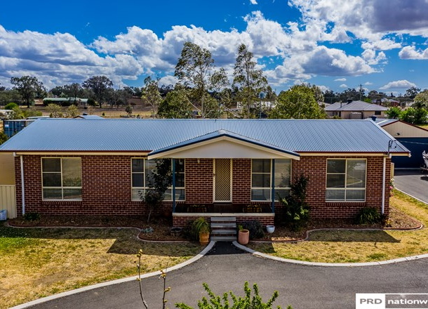 4 Regans Road, Kingswood NSW 2340