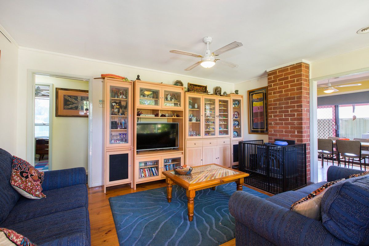 44 Banfield Street, Downer ACT 2602, Image 2