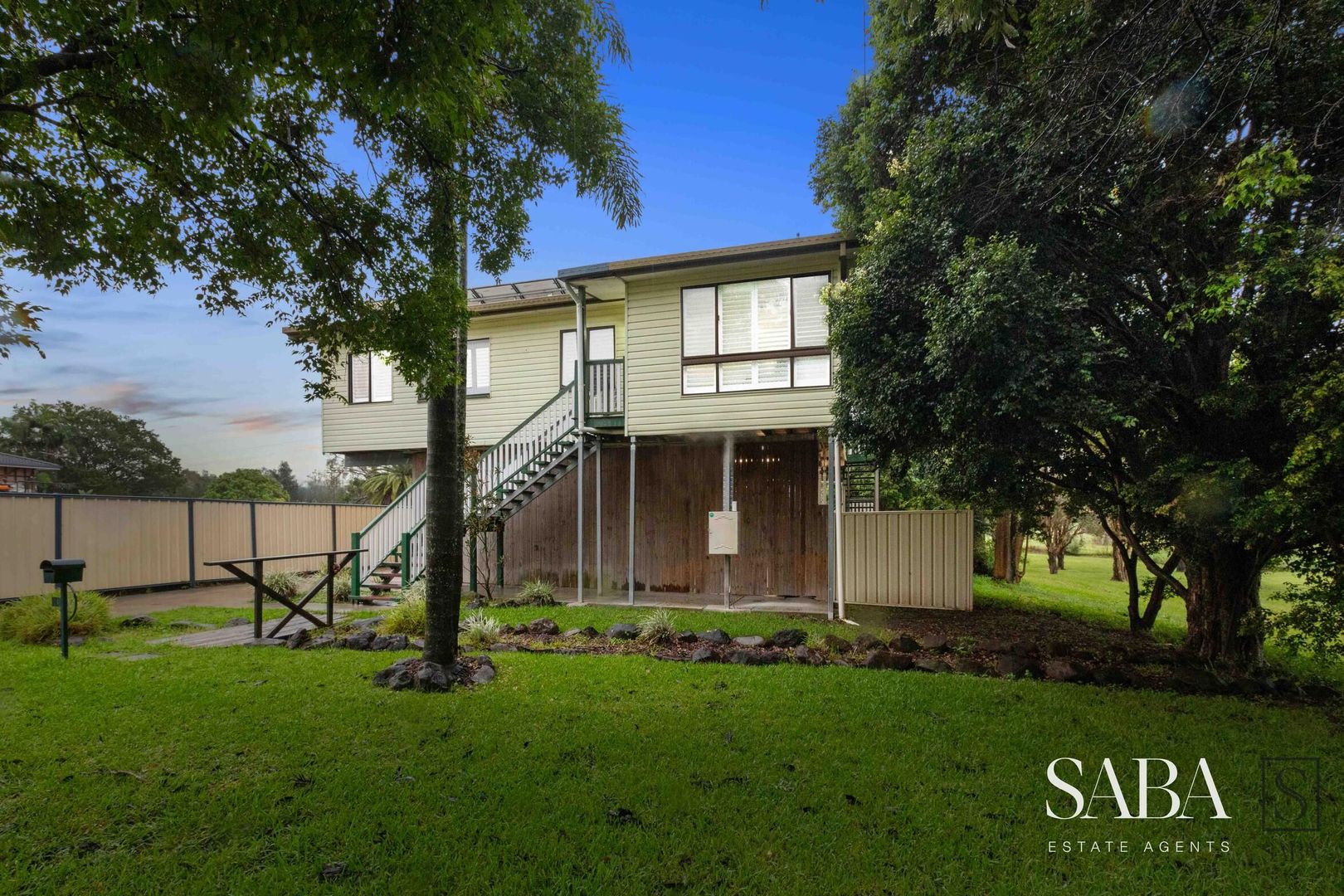 36 Lawson Street, Oxley QLD 4075, Image 2