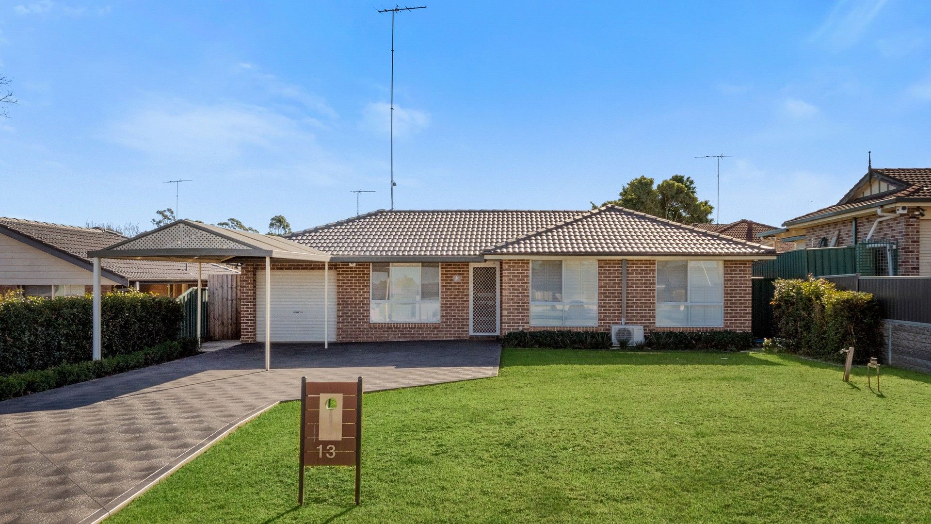 3 bedrooms House in 13 Dulhunty Court CRANEBROOK NSW, 2749