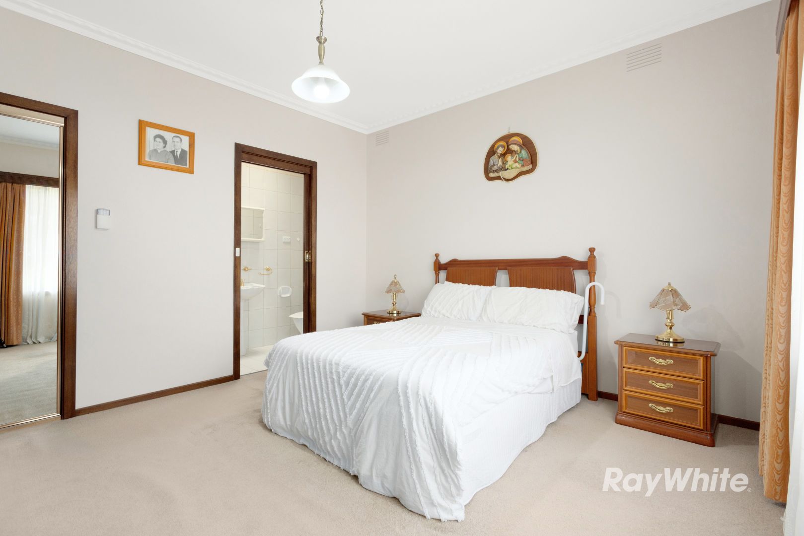 23 Leatherwood Crescent, Wheelers Hill VIC 3150, Image 2