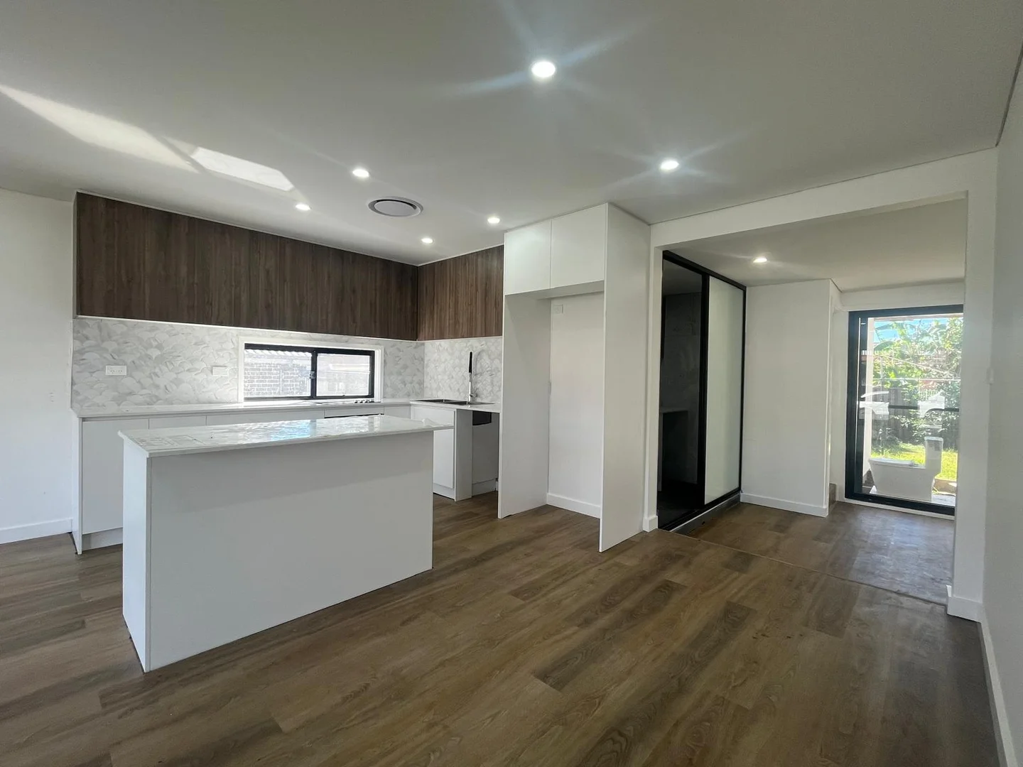 Additional image 10 of 6 Argyle Place, Macquarie Fields NSW 2564