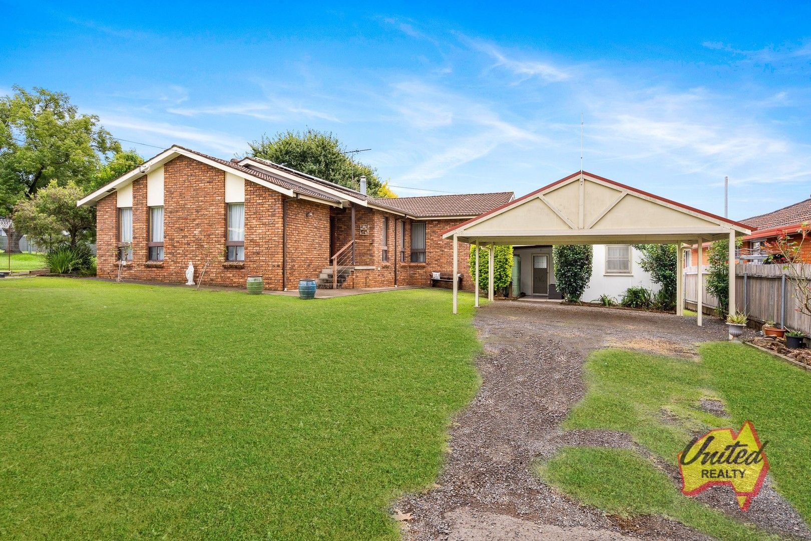 7 bedrooms House in 3 Murroobah Road WALLACIA NSW, 2745