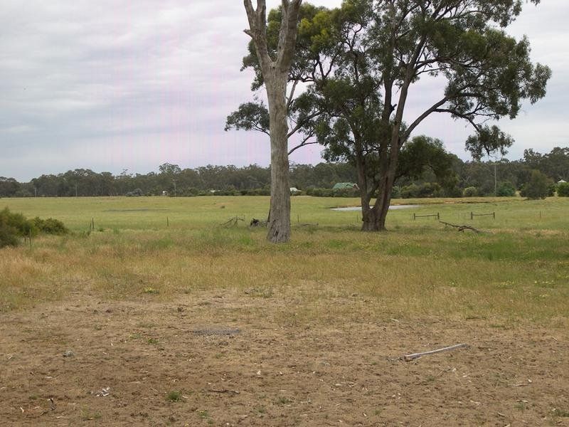 Lot 2 Hodges Lane, Longlea VIC 3551, Image 2