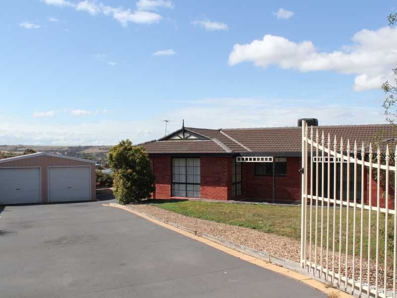 16 Dunn Court, BACCHUS MARSH VIC 3340, Image 1