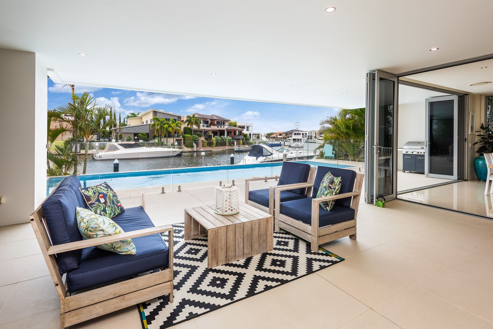 99 The Sovereign Mile , Paradise Point QLD 4216