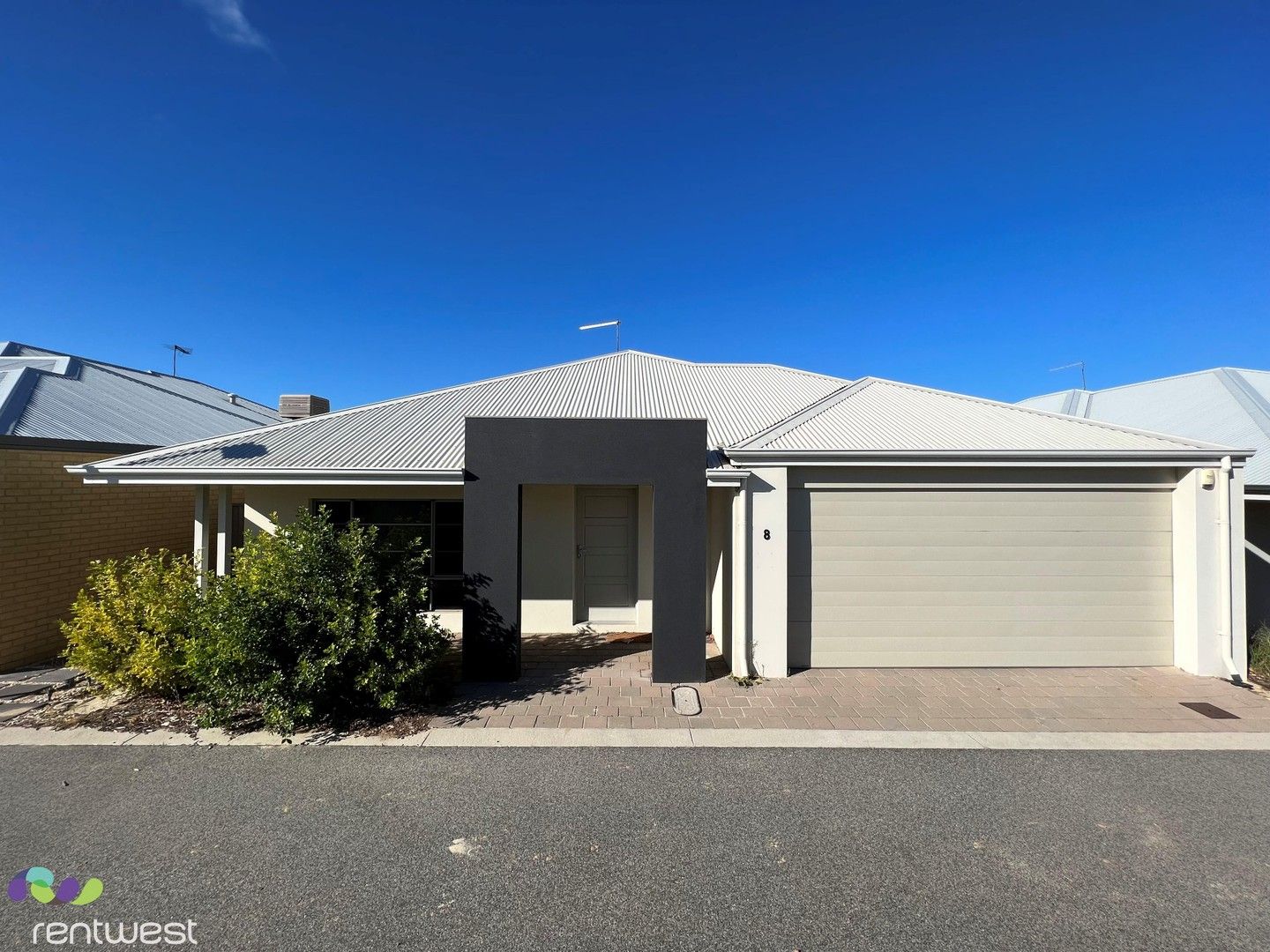 4 bedrooms House in 8/5 Arpent Link BRABHAM WA, 6055