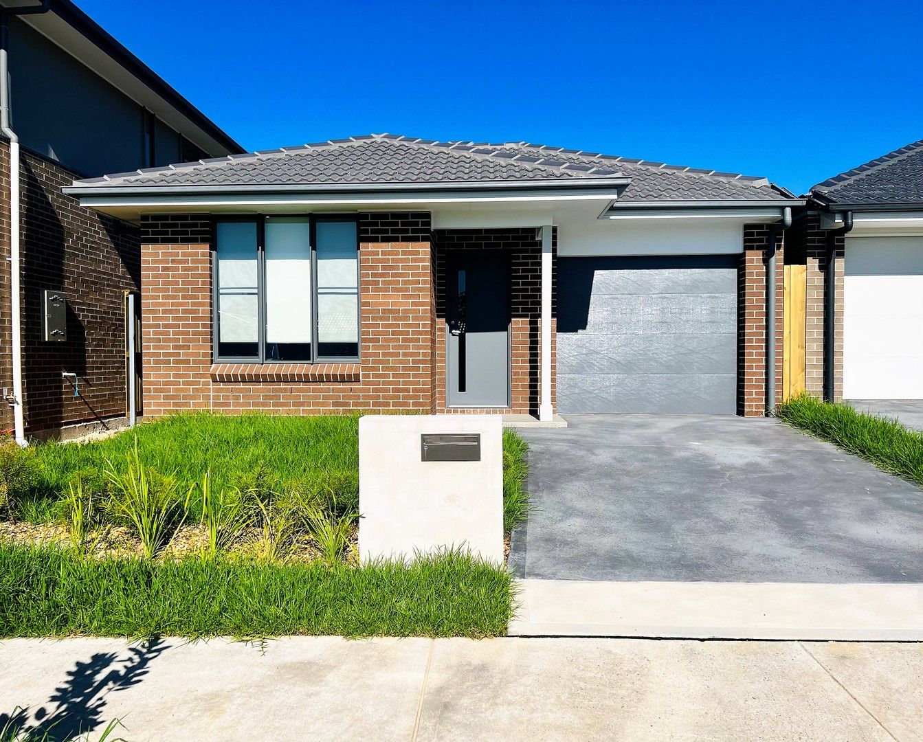 4 bedrooms House in 5 Parade Road LEPPINGTON NSW, 2179