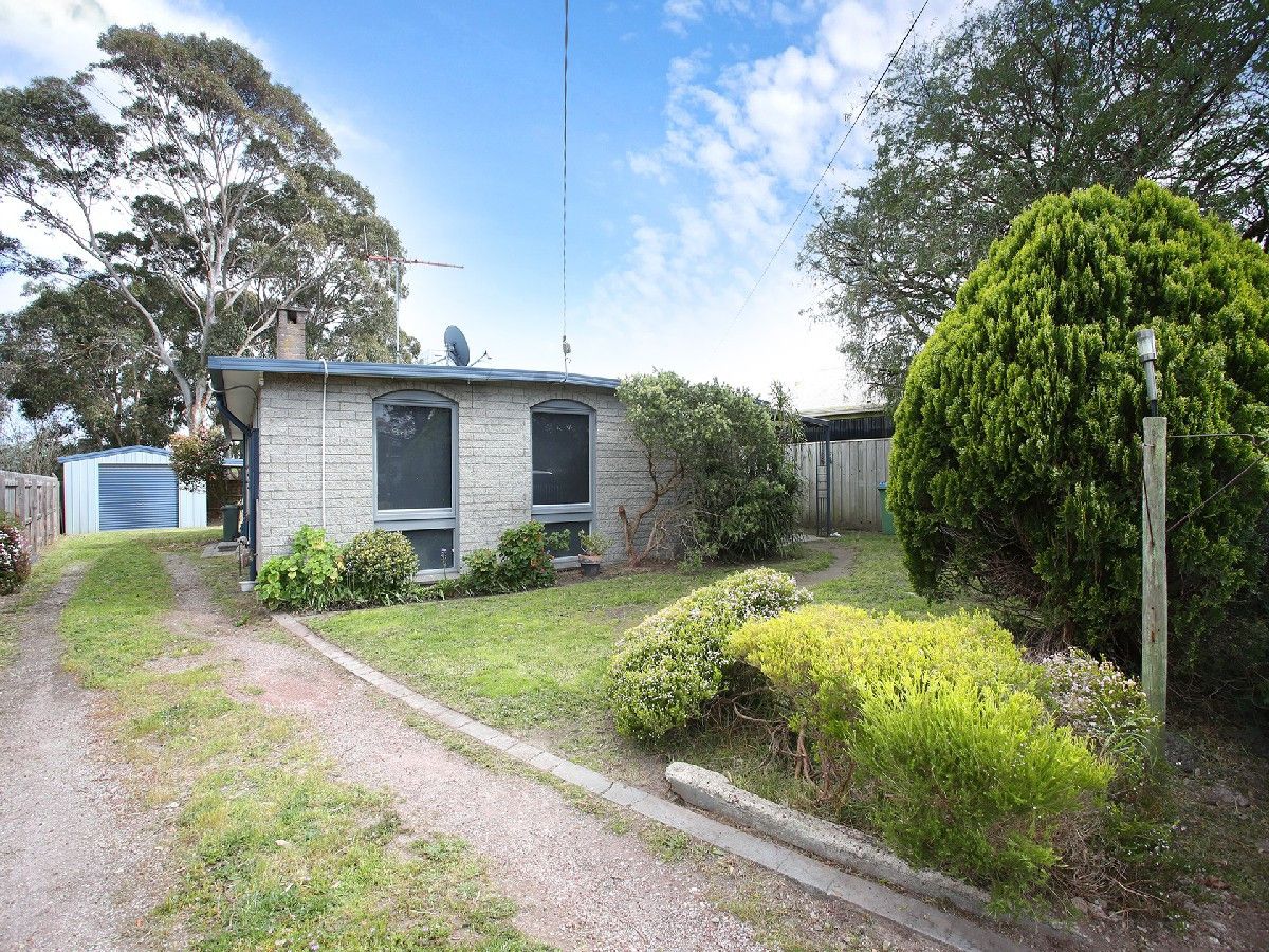 3 bedrooms House in 35 Cawarra Street MORNINGTON VIC, 3931