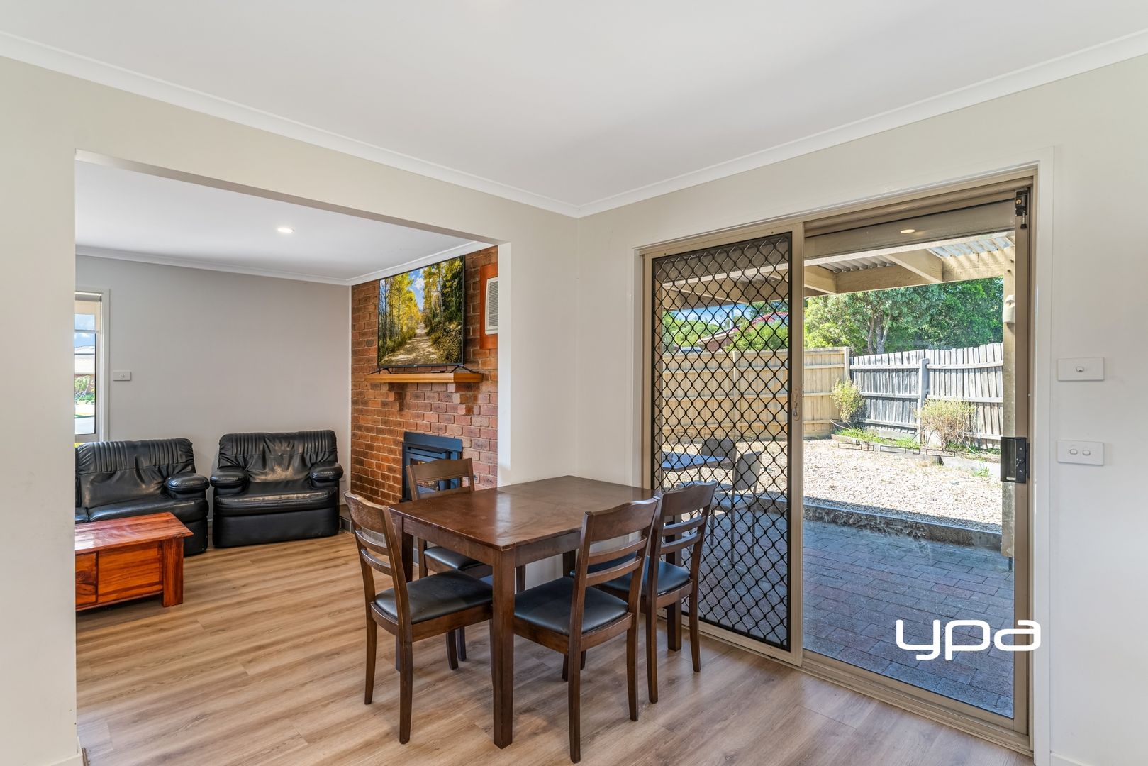 3 Lister Crescent, Sunbury VIC 3429, Image 2