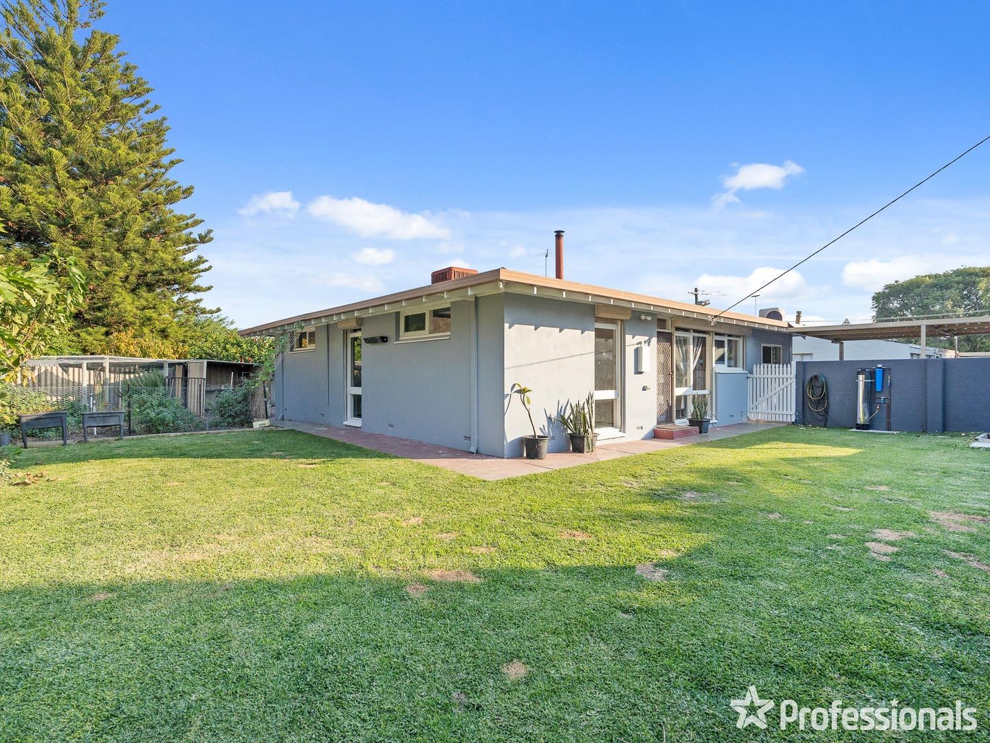 61 Cygnus Street, Rockingham WA 6168, Image 2