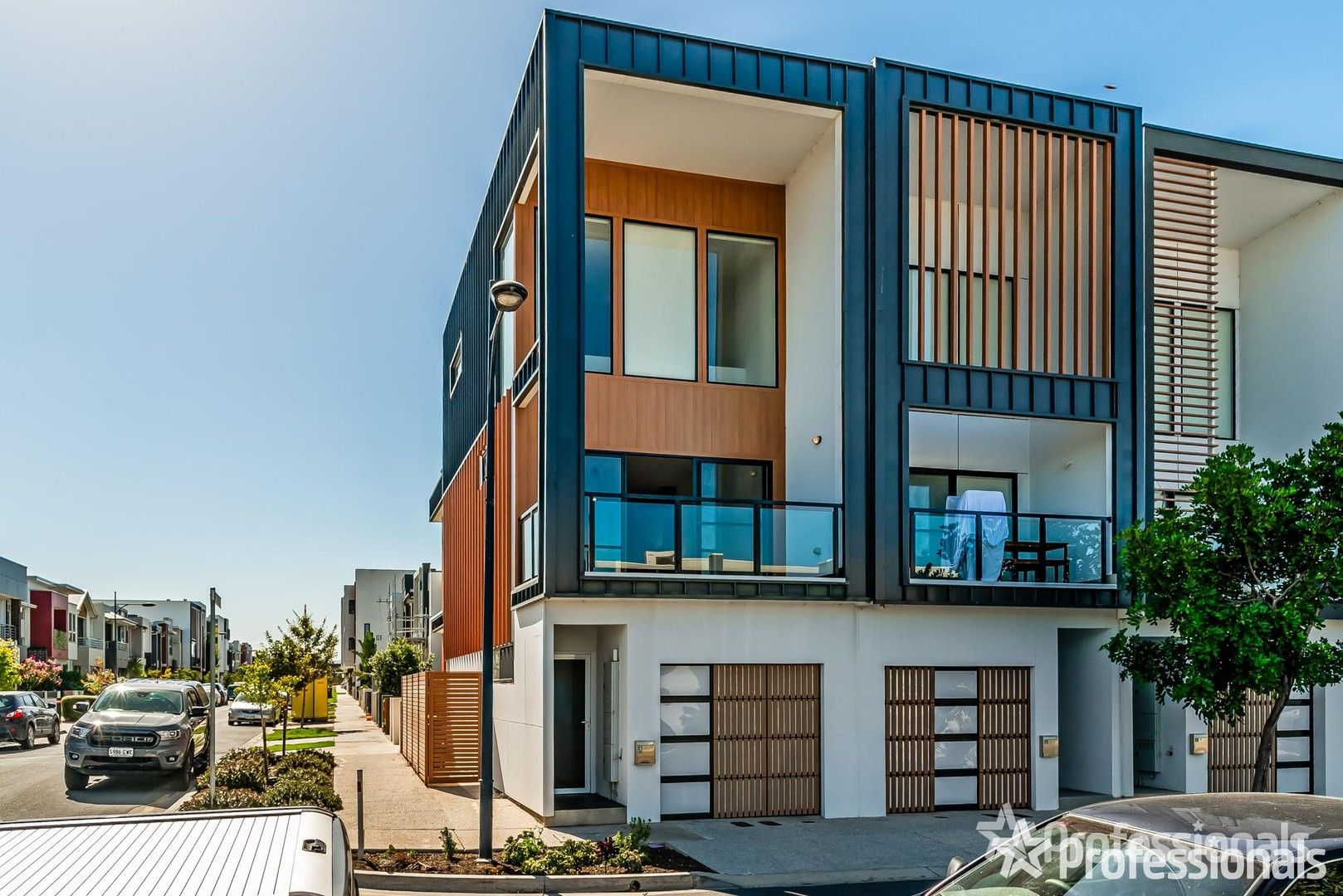 2 bedrooms House in 21 Harper circuit LIGHTSVIEW SA, 5085