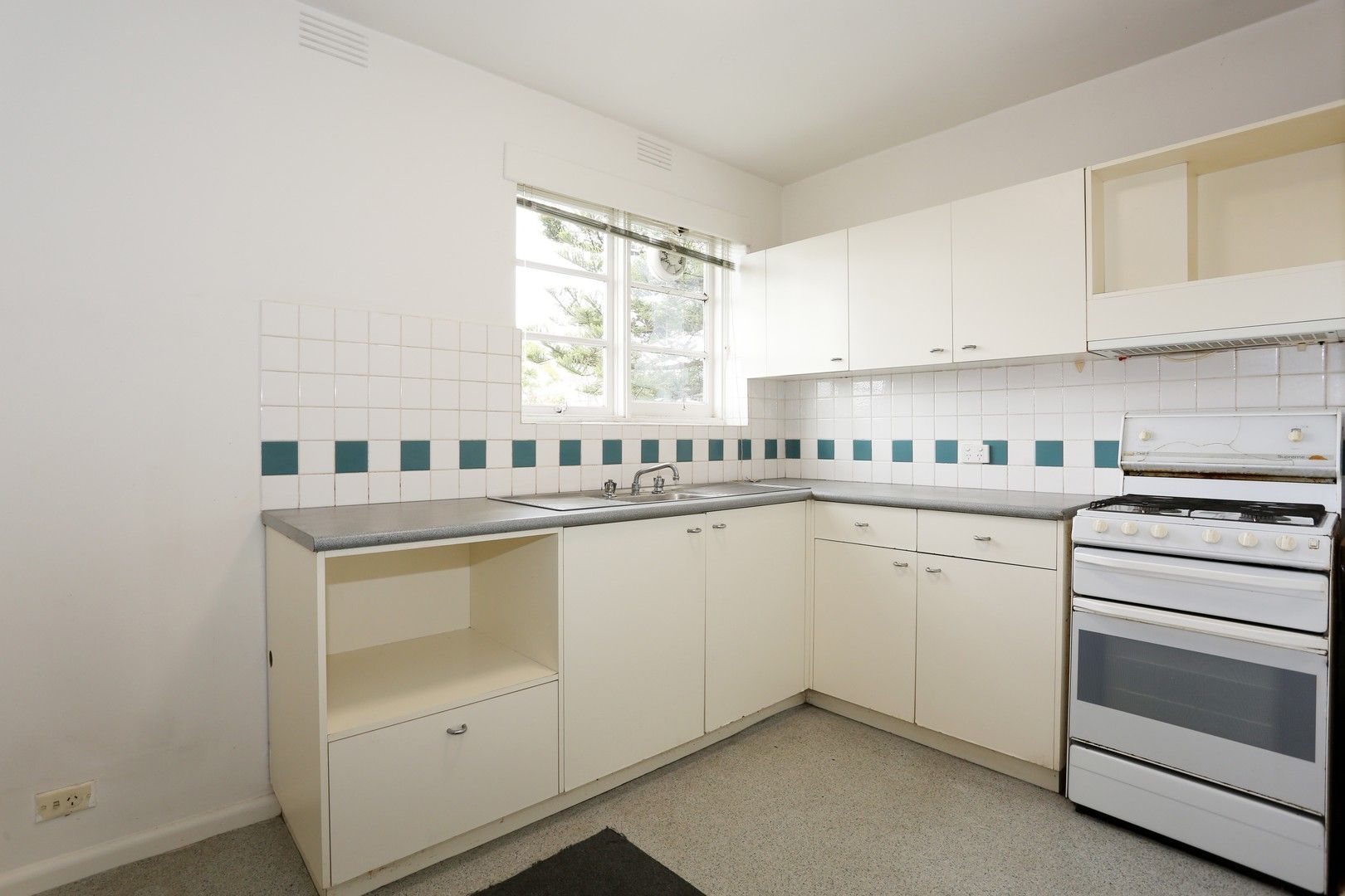 2 bedrooms Apartment / Unit / Flat in 8/29 Kooyong Road ARMADALE VIC, 3143