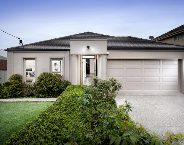 65 Lloyd Street, Strathmore VIC 3041