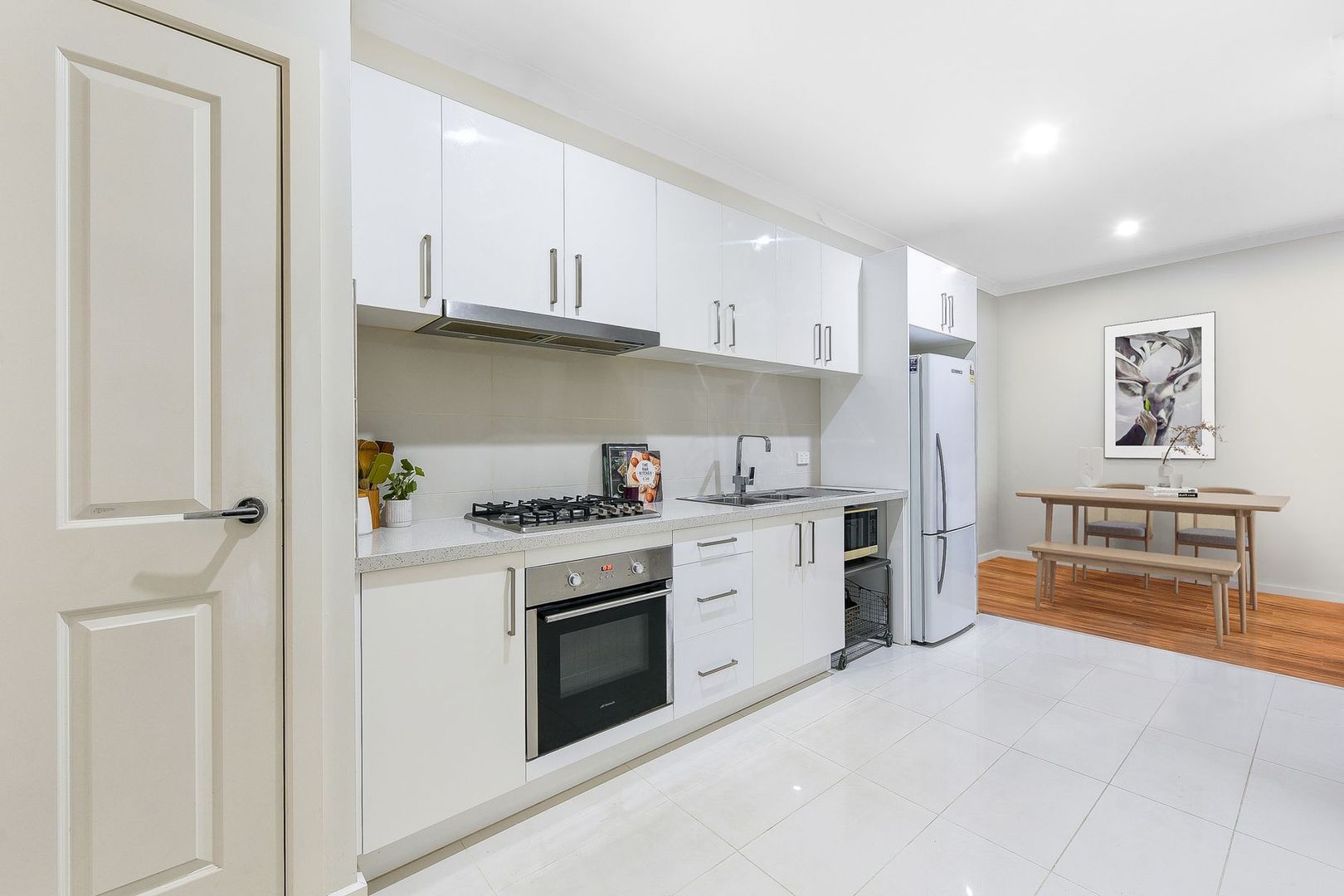 2 bedrooms Apartment / Unit / Flat in 4/27 Arena Square NOBLE PARK VIC, 3174