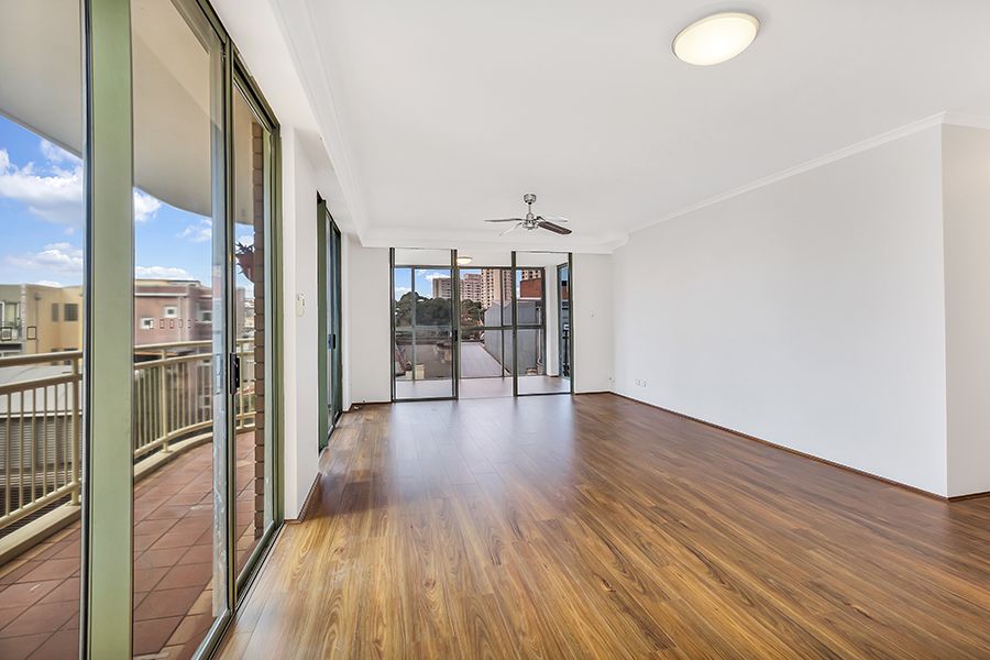 2 bedrooms Apartment / Unit / Flat in 39 Gibbons Street REDFERN NSW, 2016