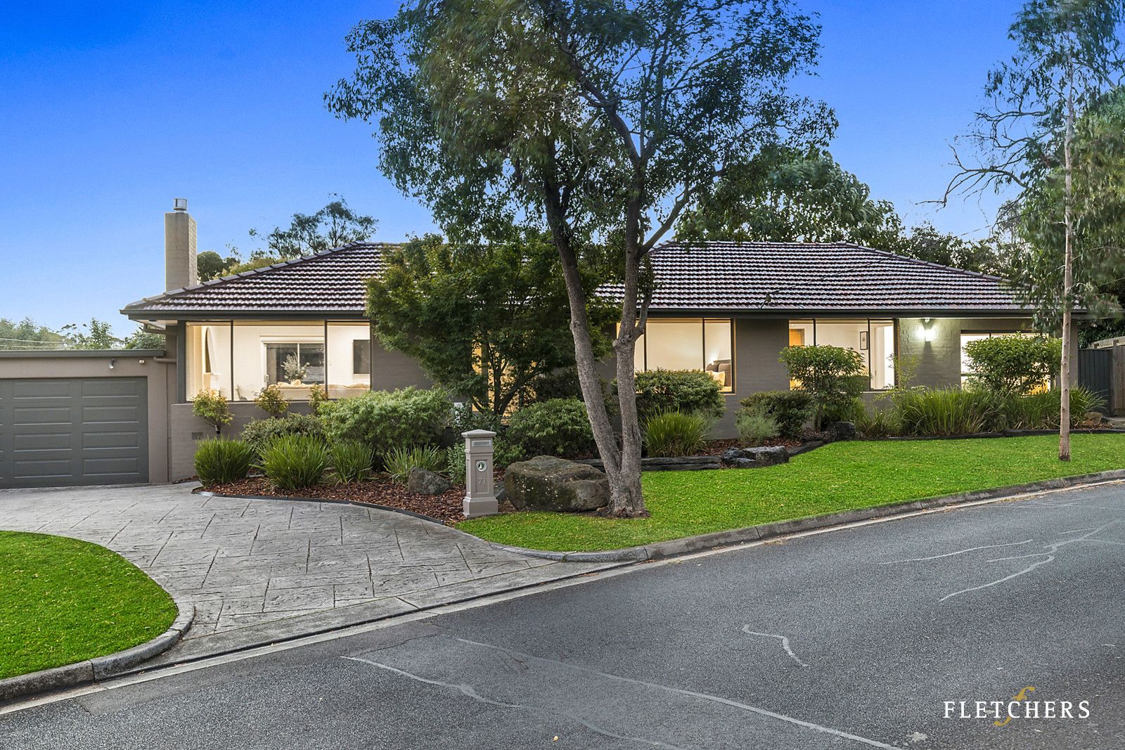 3 bedrooms House in 71 Evelyn Road RINGWOOD NORTH VIC, 3134